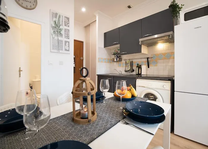 Private Independant Flat - Center - 2 Balconies Appartement *