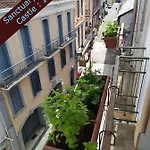 Private Independant Flat - Center - 2 Balconies Lourdes