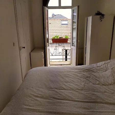 Private Independant Flat - Center - 2 Balconies *