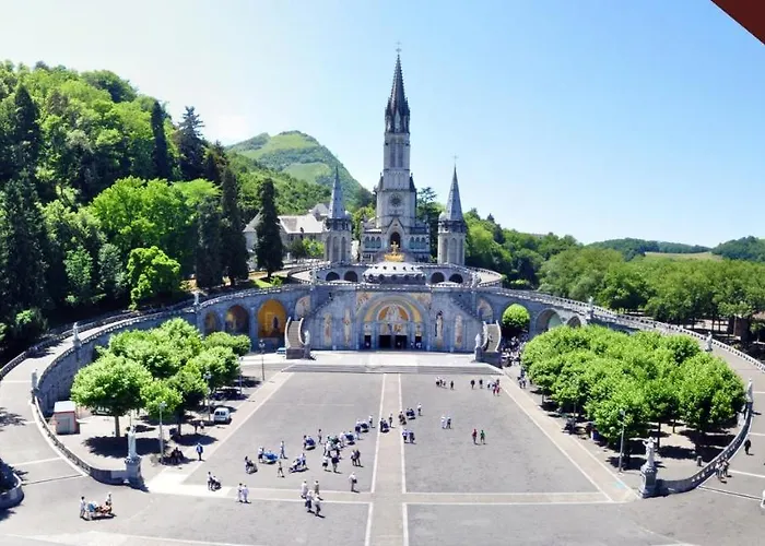 Private Independant Flat - Center - 2 Balconies 아파트