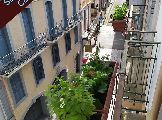 Private Independant Flat - Center - 2 Balconies Lurdy